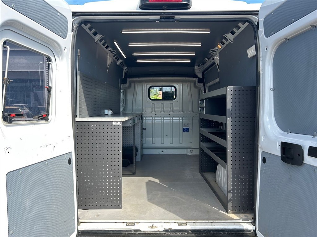 Citroën Jumper 33 L2H2 2,2 Blue HDi Flexline 140HK Van - Image 8