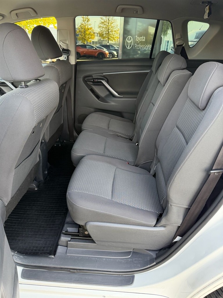 Toyota Verso 7 pers. 1,8 VVT-I T2 Touch 147HK 6g - Image 6