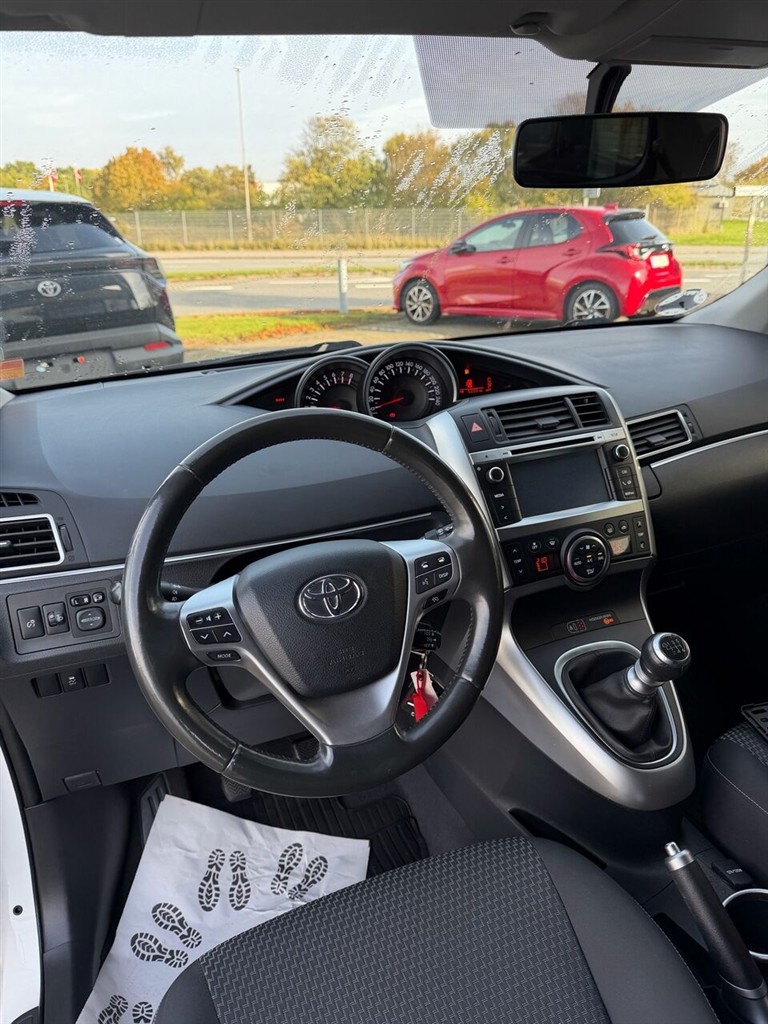 Toyota Verso 7 pers. 1,8 VVT-I T2 Touch 147HK 6g - Image 8