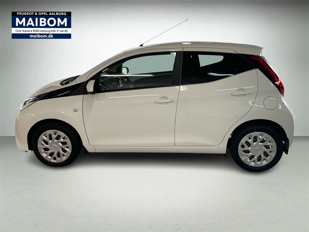 Toyota Aygo 1,0 VVT-I X-pression X-Shift 72HK 5d Aut. - Image 3