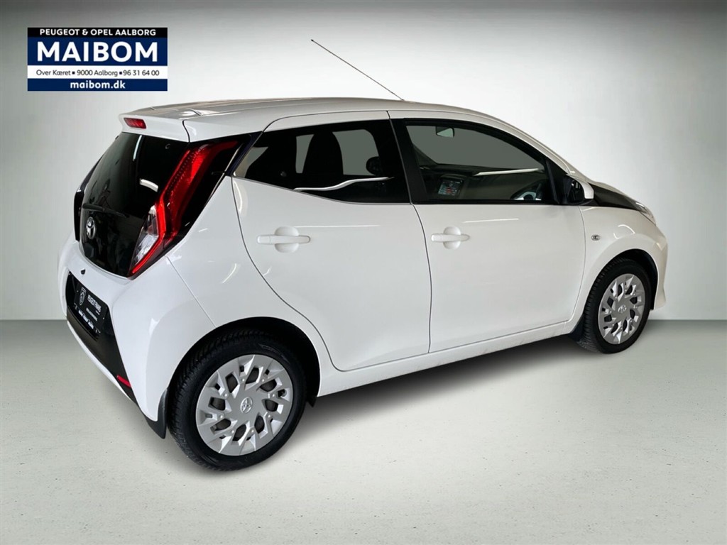 Toyota Aygo 1,0 VVT-I X-pression X-Shift 72HK 5d Aut. - Image 6