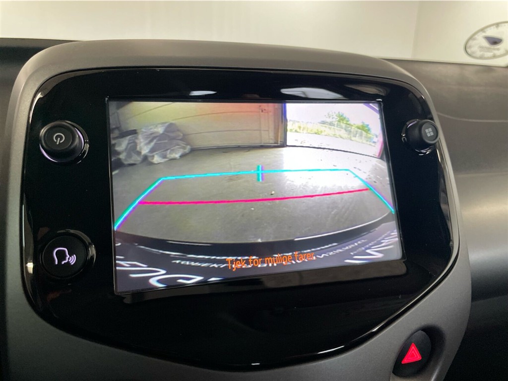 Toyota Aygo 1,0 VVT-I X-pression X-Shift 72HK 5d Aut. - Image 12