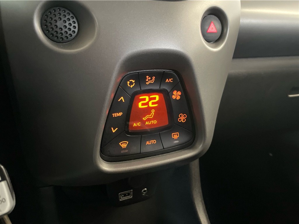 Toyota Aygo 1,0 VVT-I X-pression X-Shift 72HK 5d Aut. - Image 18
