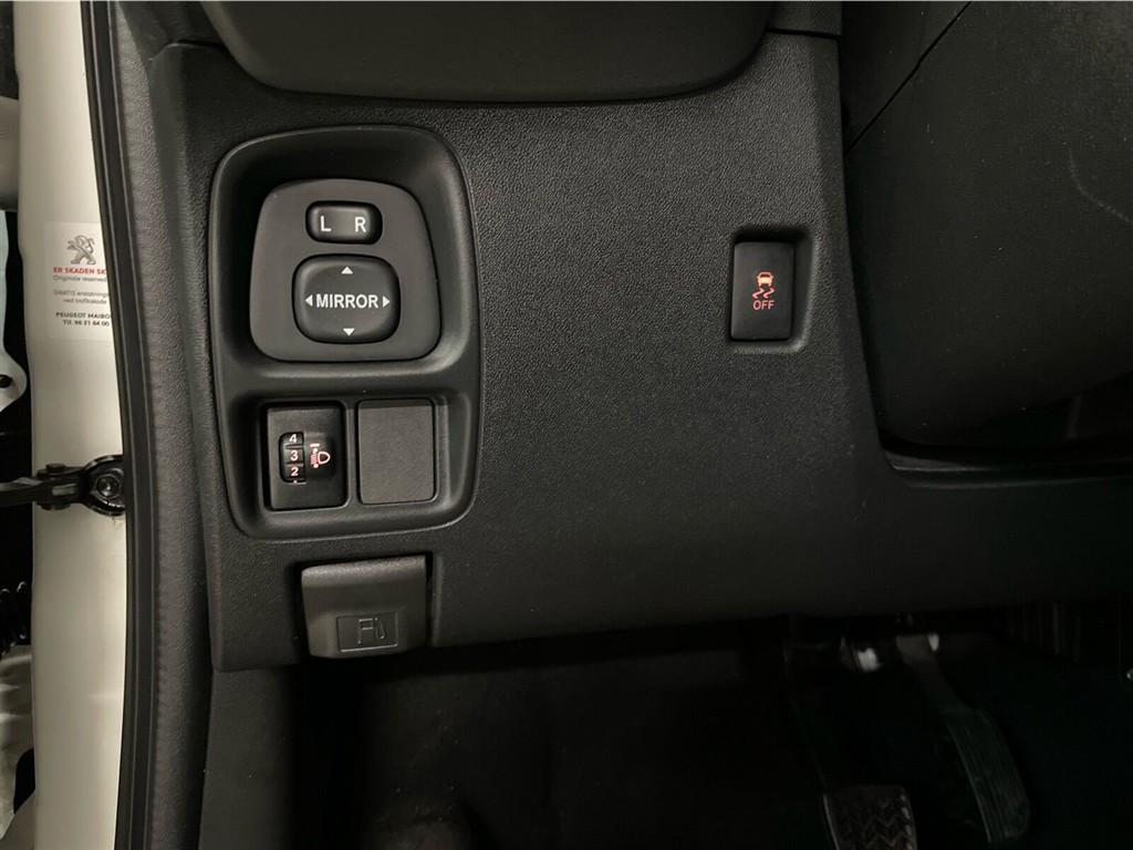 Toyota Aygo 1,0 VVT-I X-pression X-Shift 72HK 5d Aut. - Image 19