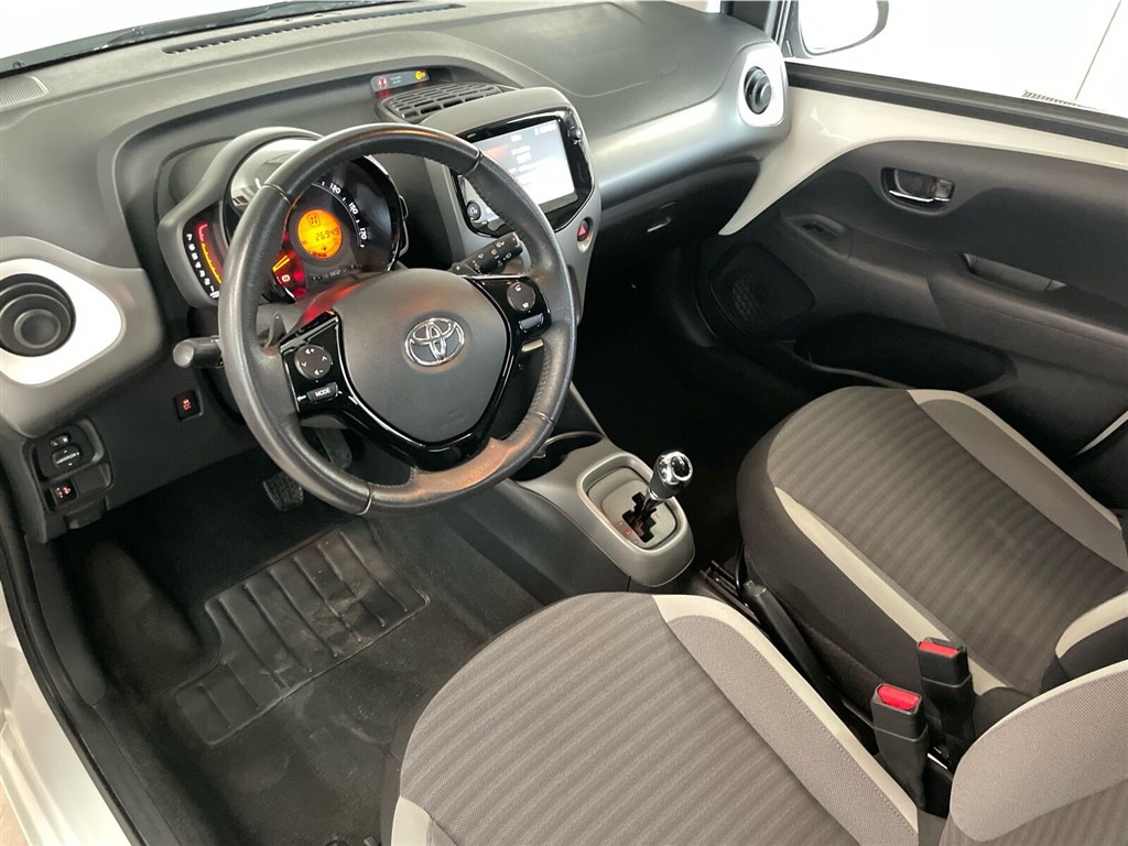 Toyota Aygo 1,0 VVT-I X-pression X-Shift 72HK 5d Aut. - Image 24