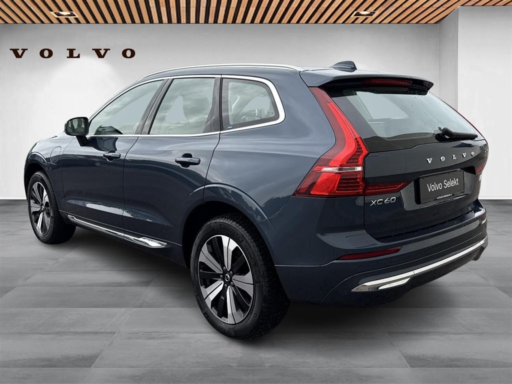 Volvo XC60 2,0 T6 Recharge Plugin-hybrid Plus AWD 350HK 5d 8g Aut. - Image 2