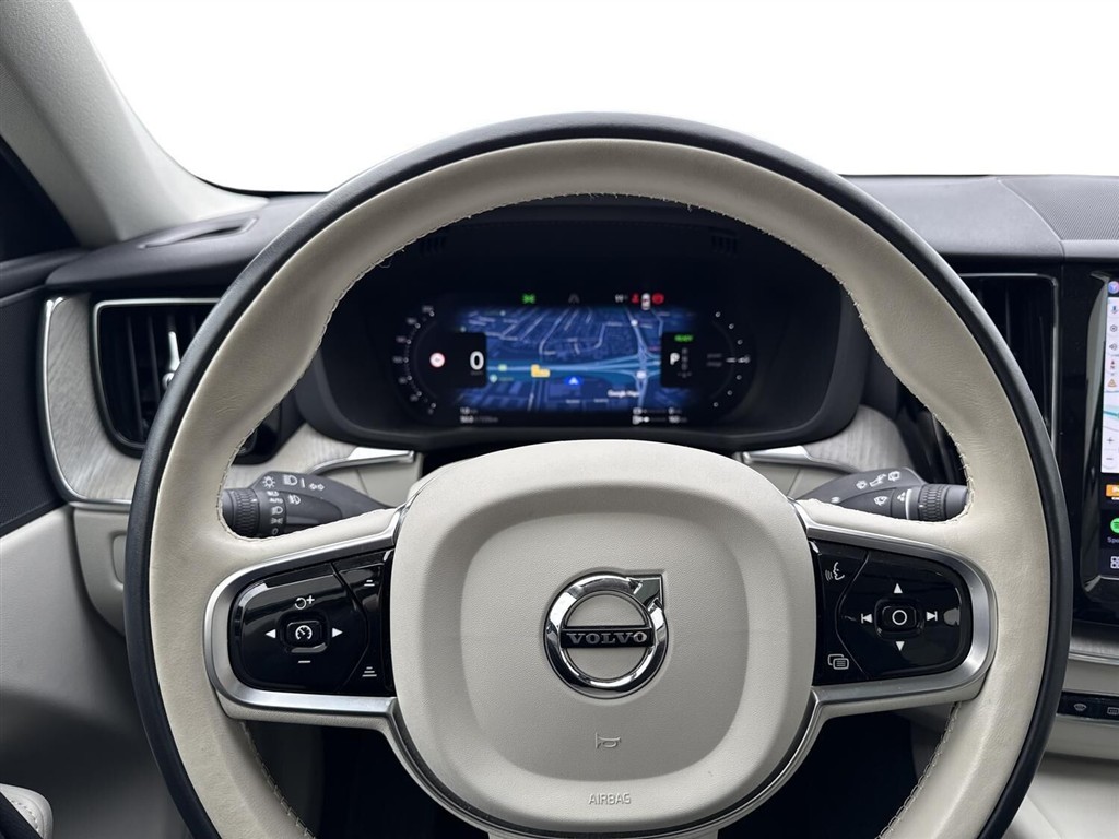 Volvo XC60 2,0 T6 Recharge Plugin-hybrid Plus AWD 350HK 5d 8g Aut. - Image 11