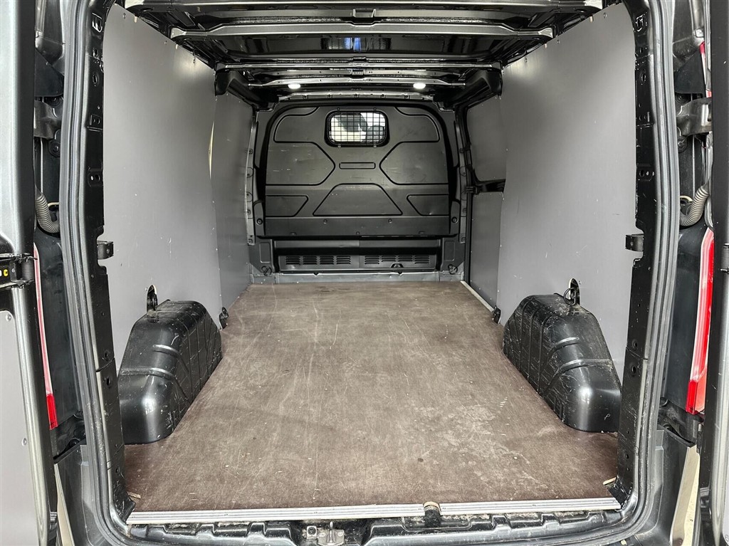 Ford Transit Custom 300 L2H1 2,0 TDCi Trend 130HK Van 6g - Image 13
