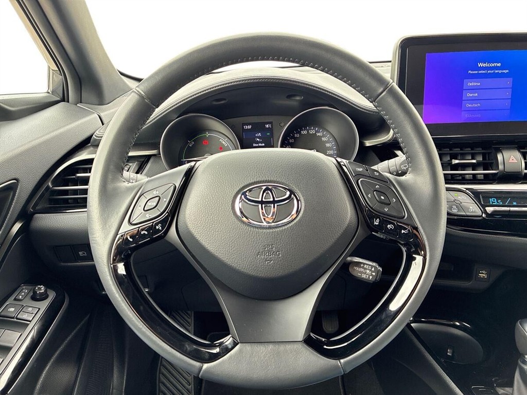Toyota C-HR 1,8 Hybrid C-LUB Design Multidrive S 122HK 5d Aut. - Image 11