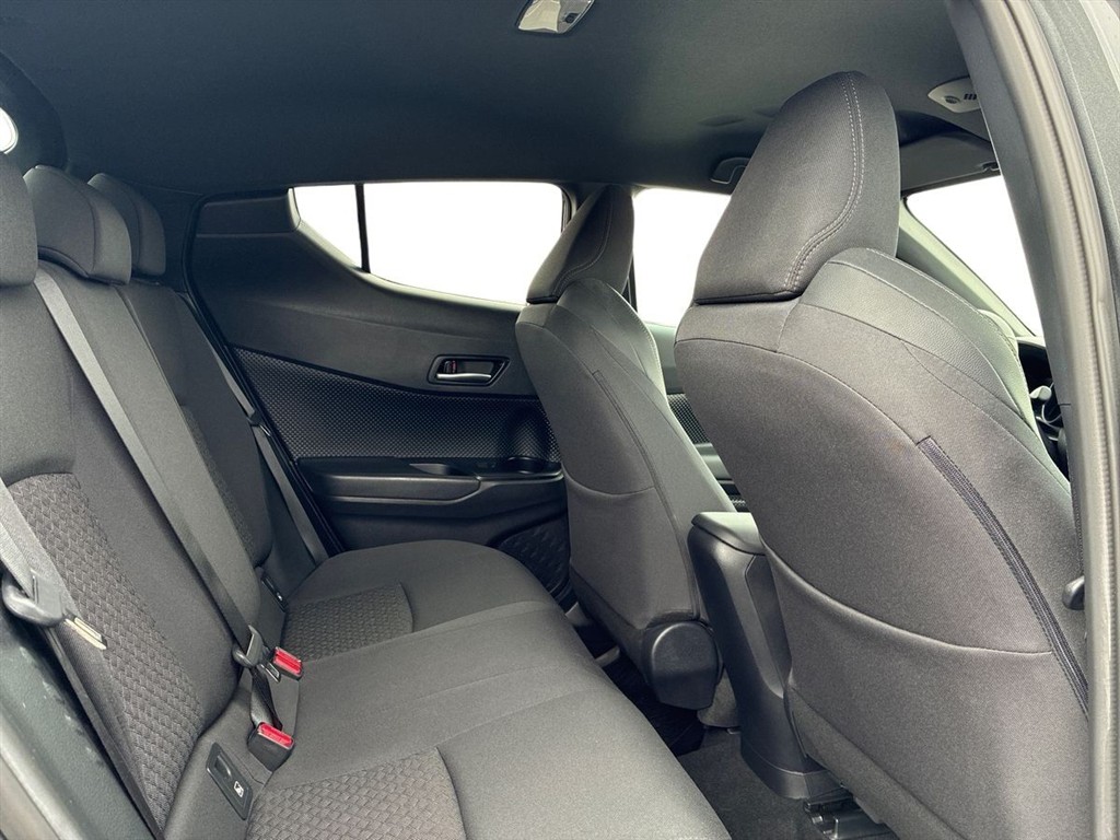 Toyota C-HR 1,8 Hybrid C-LUB Design Multidrive S 122HK 5d Aut. - Image 16