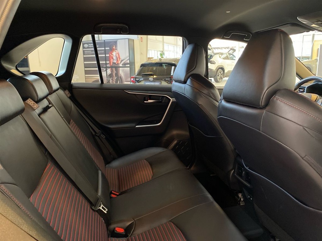 Toyota RAV4 Plug-in 2,5 Plugin-hybrid H3 Comfort AWD 306HK 5d 6g Aut. - Image 17