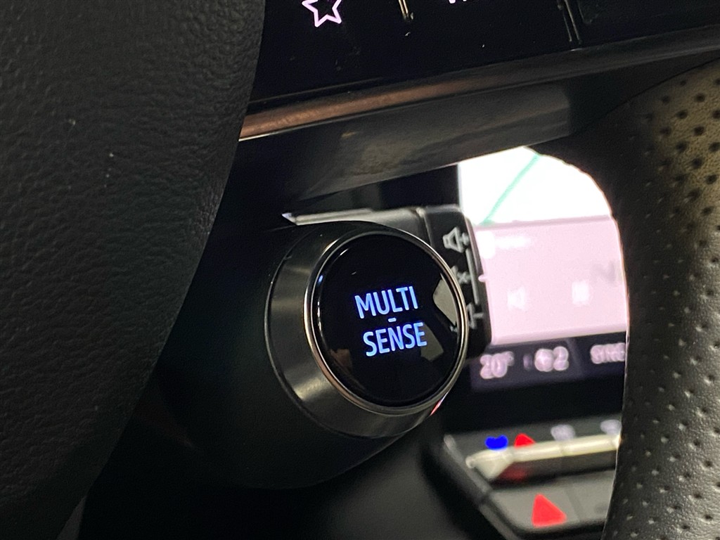 Renault Mégane E-TECH Techno 220HK 5d Aut. - Image 13