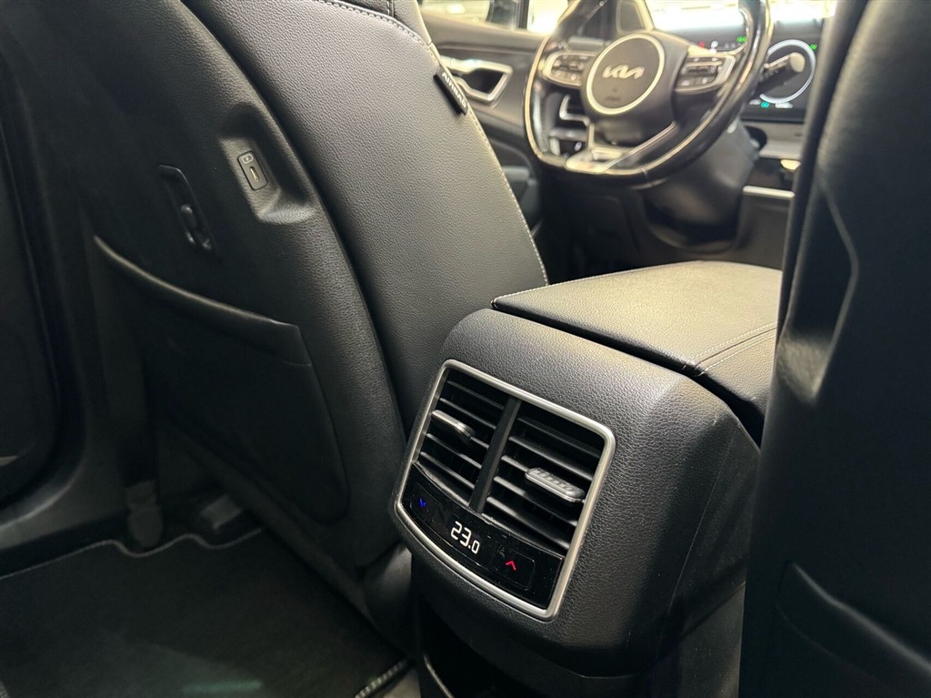 Kia Sportage 1,6 T-GDI Plugin-hybrid GT-Line 4WD DCT 265HK 5d 6g Aut. - Image 13