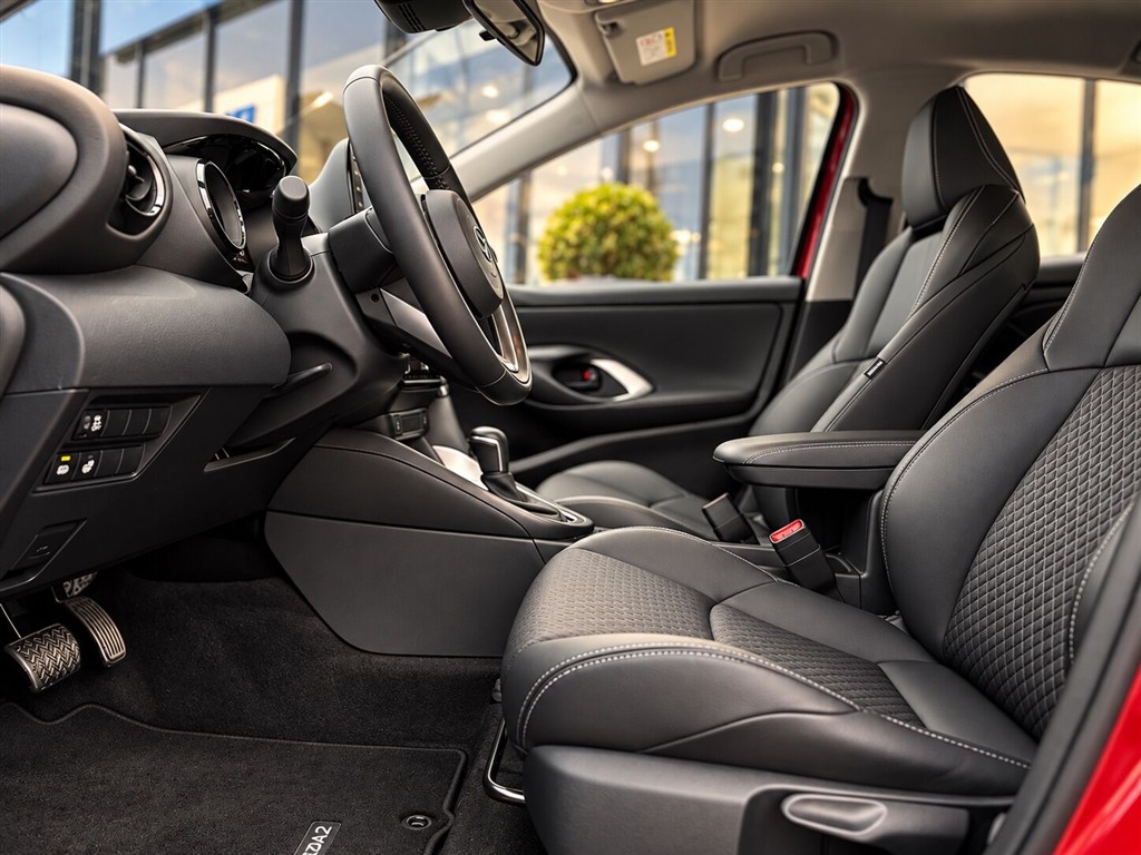 Mazda 2 1,5 VVT-I Hybrid Agile Comfort CVT 116HK 5d Trinl. Gear - Image 13