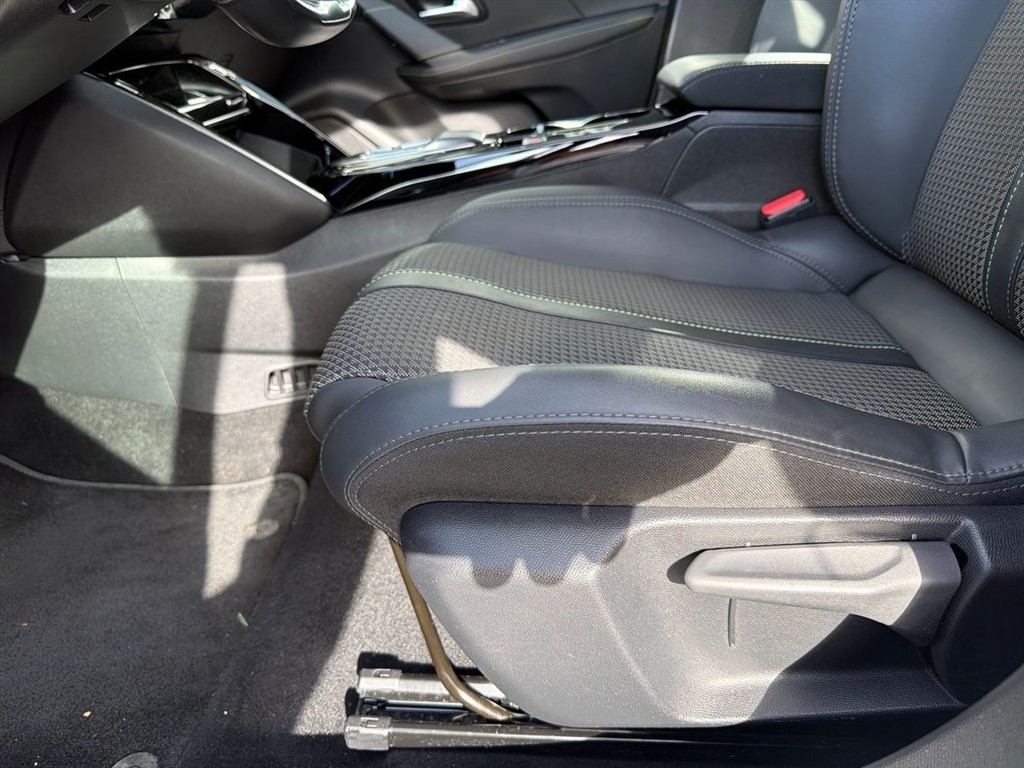 Peugeot e-208 EL GT 136HK 5d 6g Aut. - Image 19