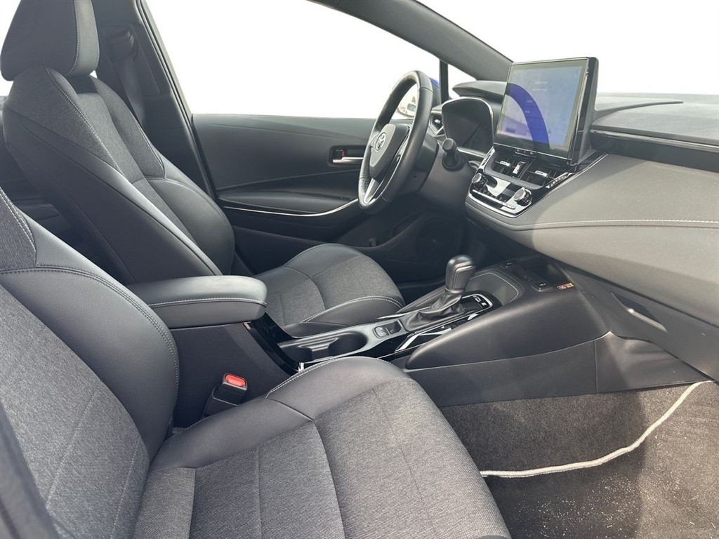 Toyota Corolla Touring Sports 1,8 Hybrid Style Safety Pack E-CVT 140HK Stc Trinl. Gear - Image 15