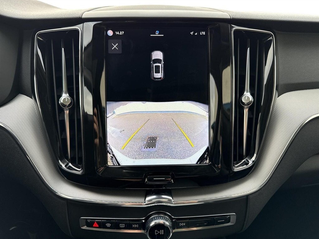 Volvo XC60 2,0 T6 Recharge Plugin-hybrid Plus AWD 350HK 5d 8g Aut. - Image 18