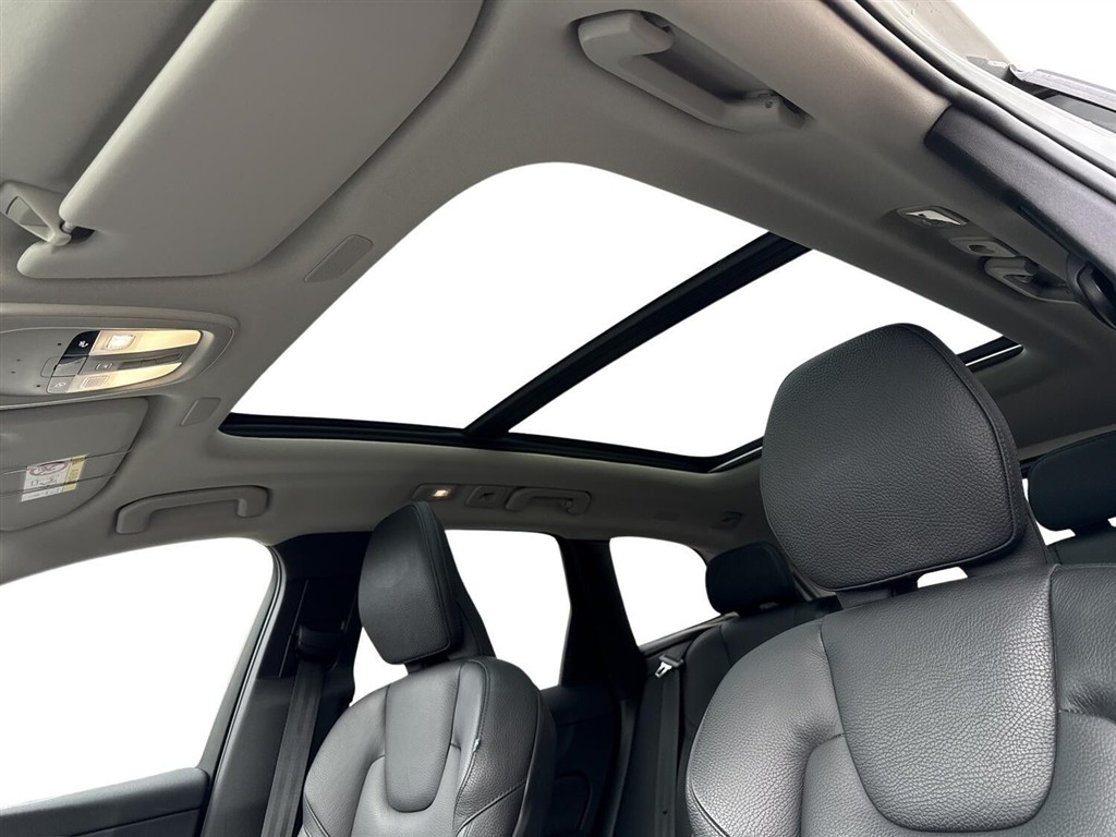 Volvo XC60 2,0 T6 Recharge Plugin-hybrid Plus AWD 350HK 5d 8g Aut. - Image 20