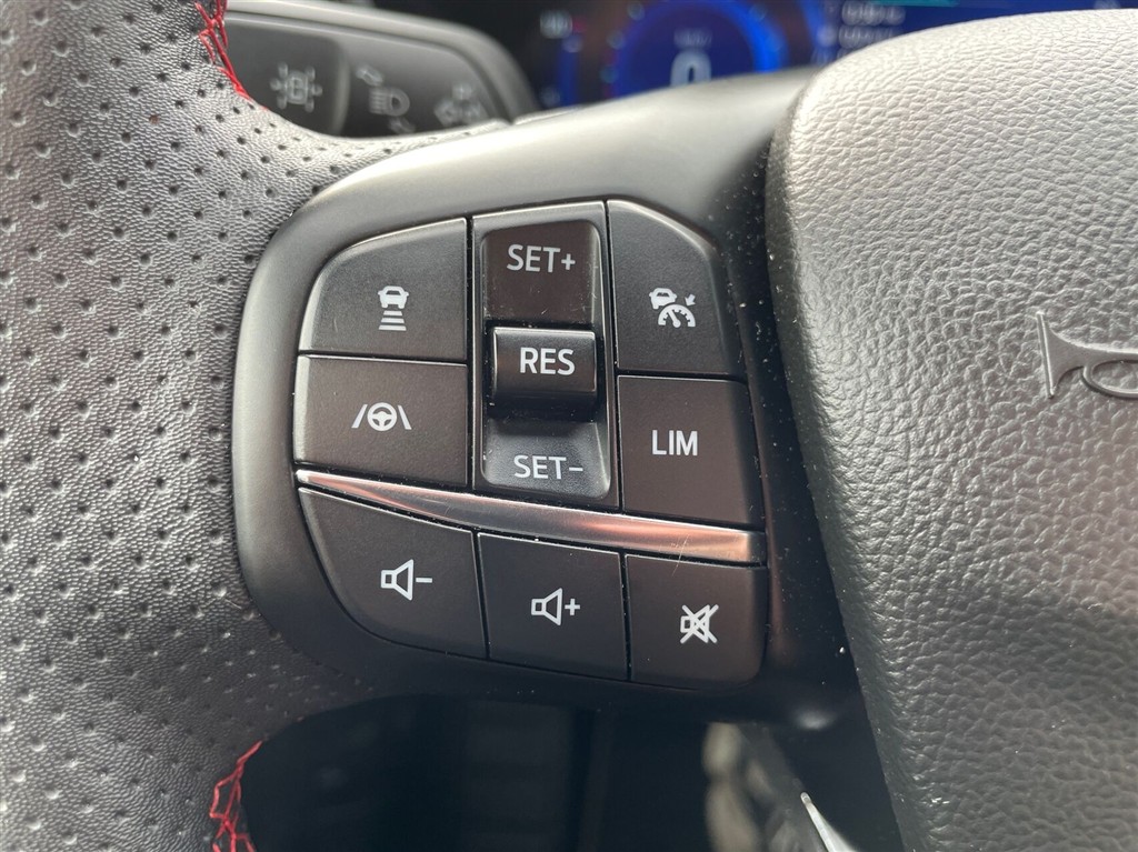 Ford Kuga 2,5 Plugin-hybrid ST-Line X CVT 225HK 5d Trinl. Gear - Image 17