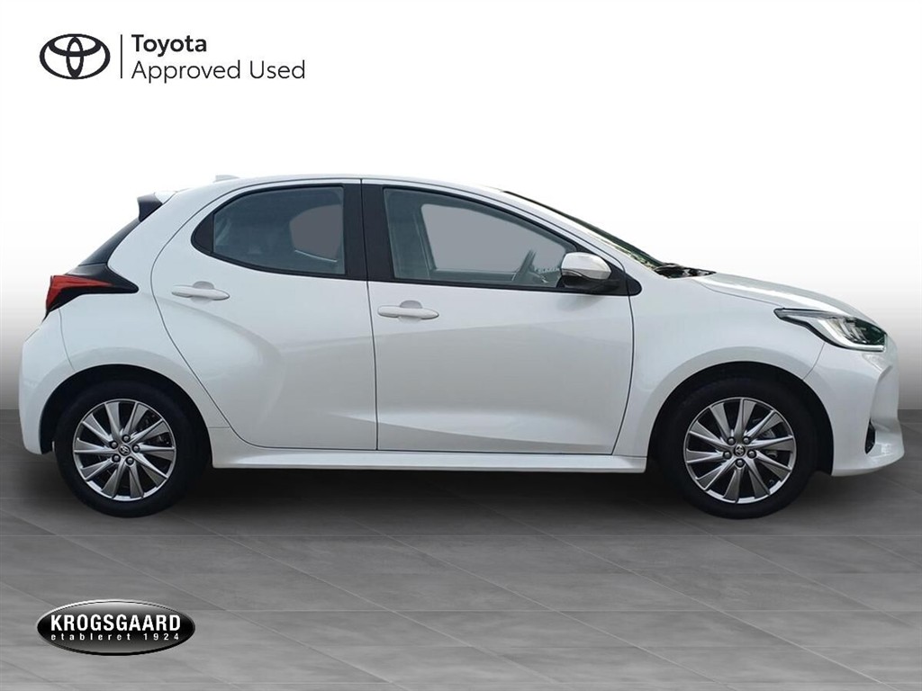 Toyota Yaris 1,5 Hybrid Active Technology 116HK 5d Trinl. Gear - Image 8