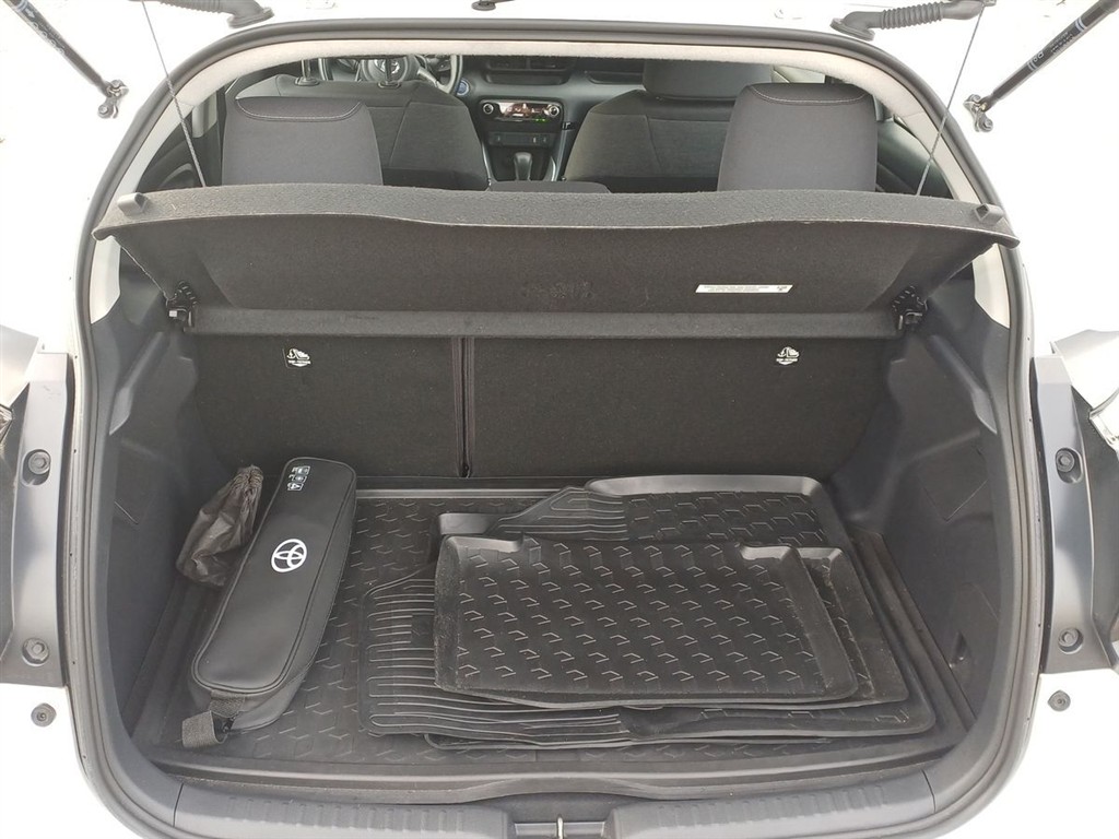Toyota Yaris 1,5 Hybrid Active Technology 116HK 5d Trinl. Gear - Image 17