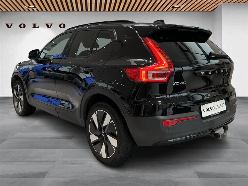 Volvo XC40 Recharge Extended Range Plus 252HK 5d Aut. - Image 3