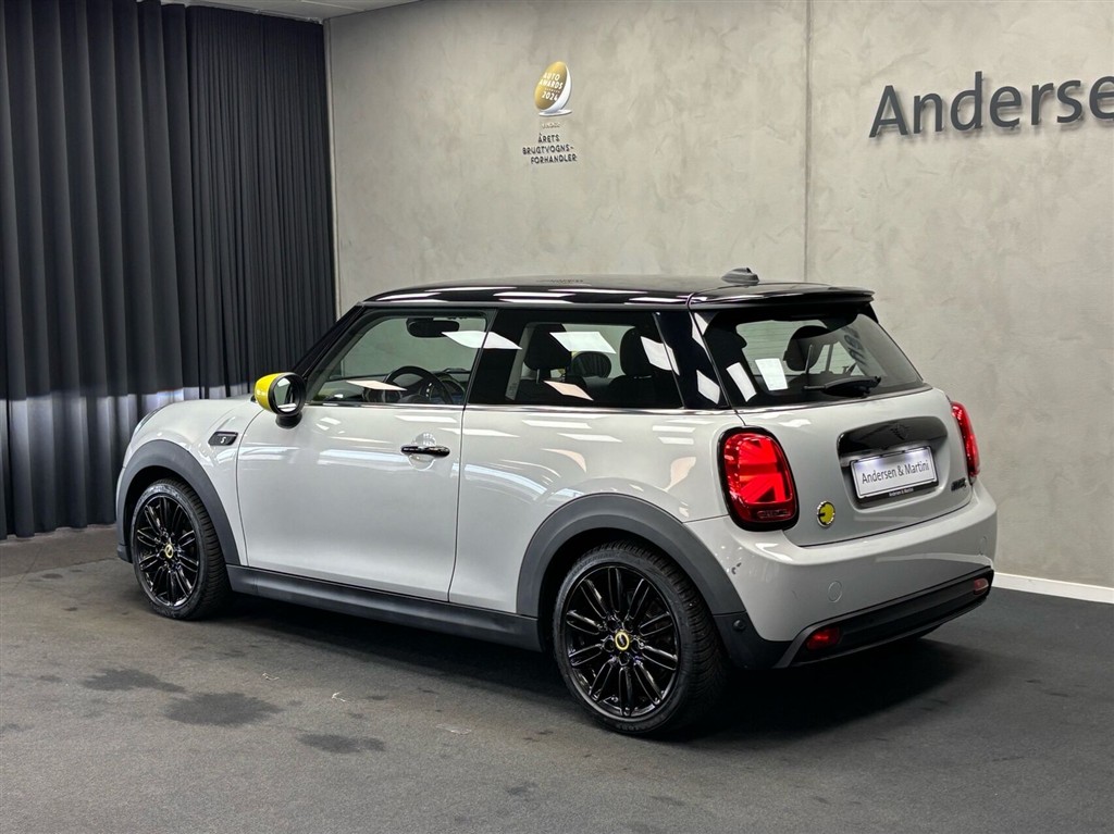 Mini Cooper SE EL Classic 184HK 3d Aut. - Image 3