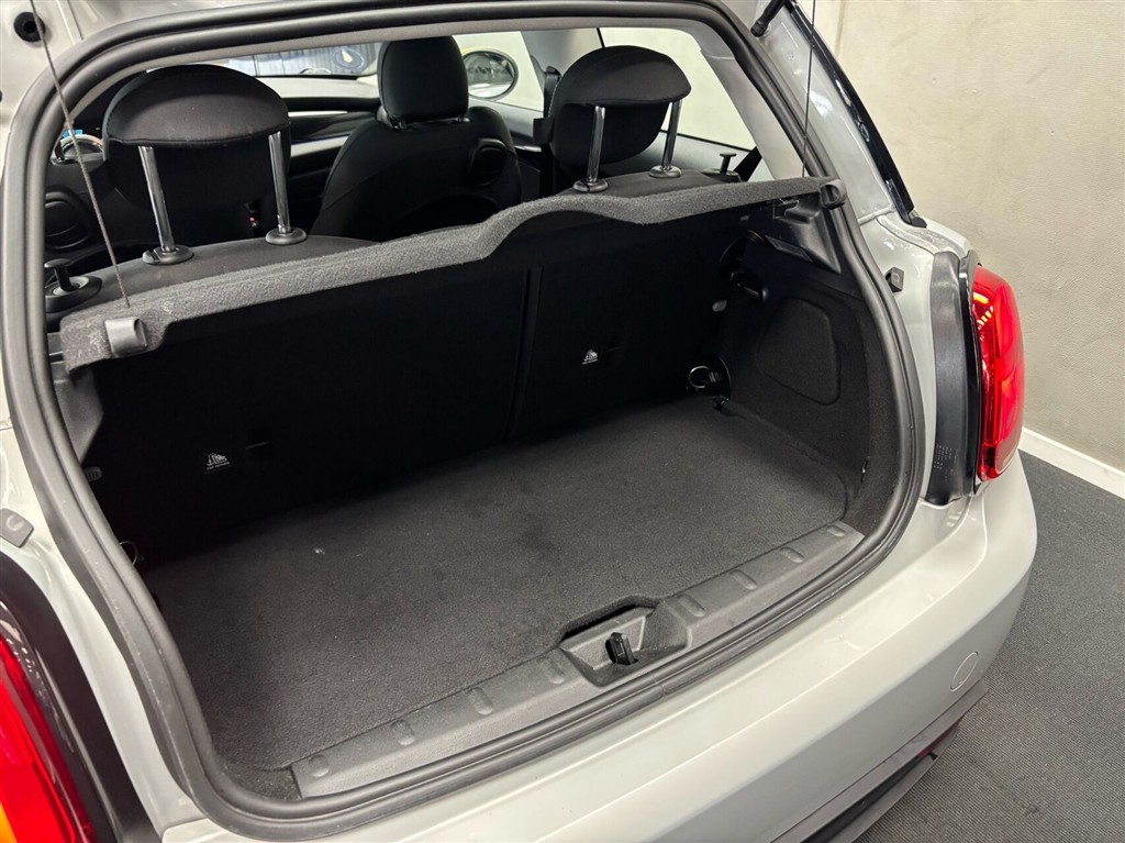 Mini Cooper SE EL Classic 184HK 3d Aut. - Image 7