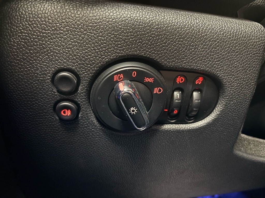 Mini Cooper SE EL Classic 184HK 3d Aut. - Image 12