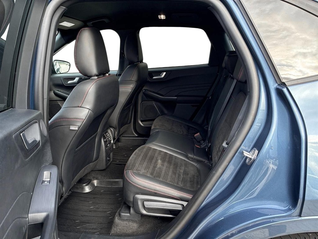 Ford Kuga 2,5 Plugin-hybrid ST-Line X CVT 225HK 5d Trinl. Gear - Image 8
