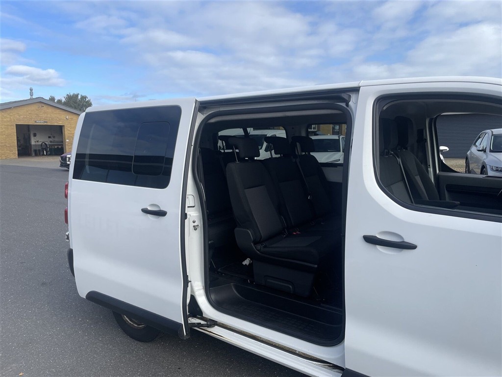 Toyota Proace Verso Long 1,5 D Combi skydedør, m/Dobbelt bagdør 120HK 6g - Image 5
