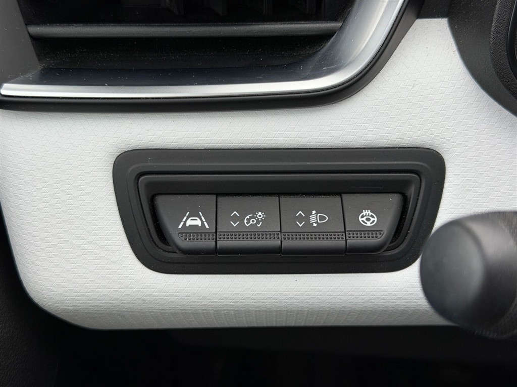 Renault Clio 1,0 TCE Techno 90HK 5d 6g - Image 15