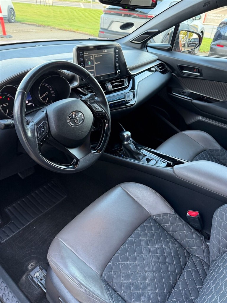 Toyota C-HR 2,0 Hybrid C-HIC Royale Multidrive S 184HK 5d Aut. - Image 6