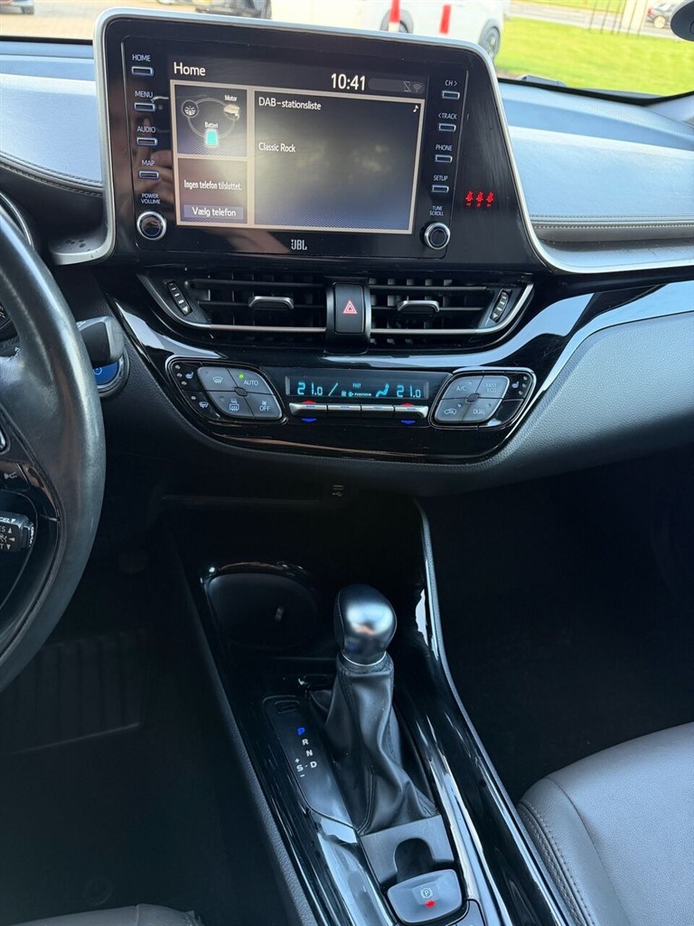 Toyota C-HR 2,0 Hybrid C-HIC Royale Multidrive S 184HK 5d Aut. - Image 8