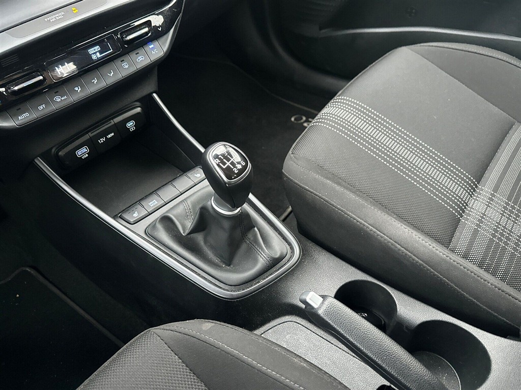 Hyundai i20 1,0 T-GDI Essential Komfort 100HK 5d 6g - Image 17