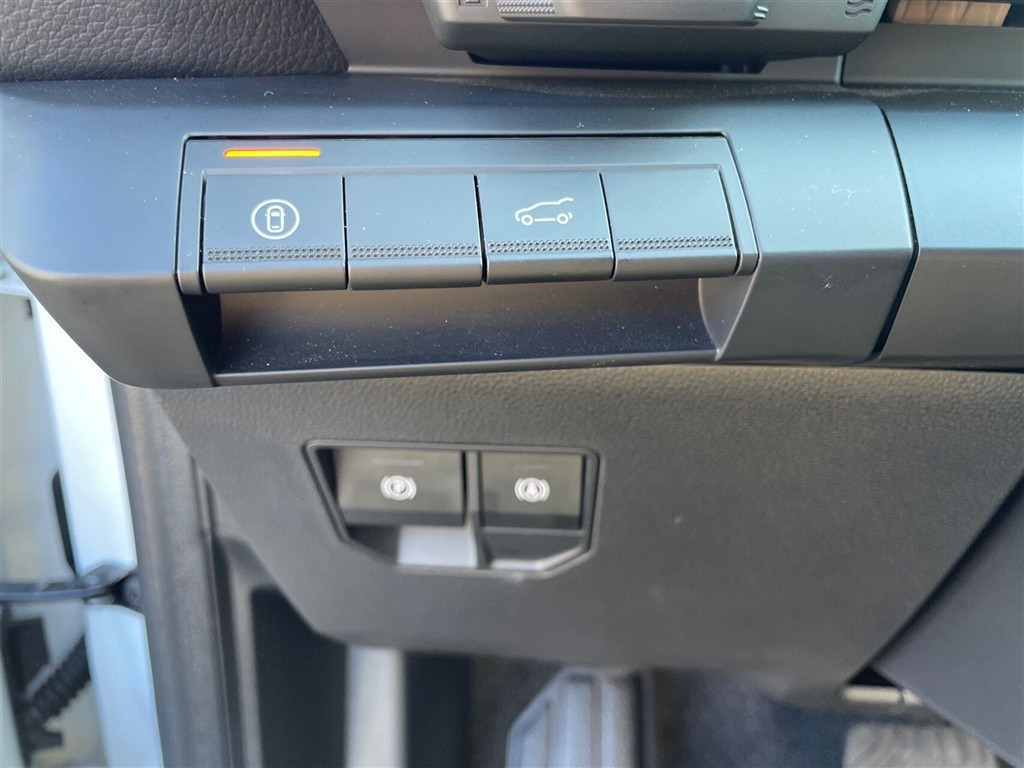Renault Scénic E-TECH Iconic 220HK Aut. - Image 16