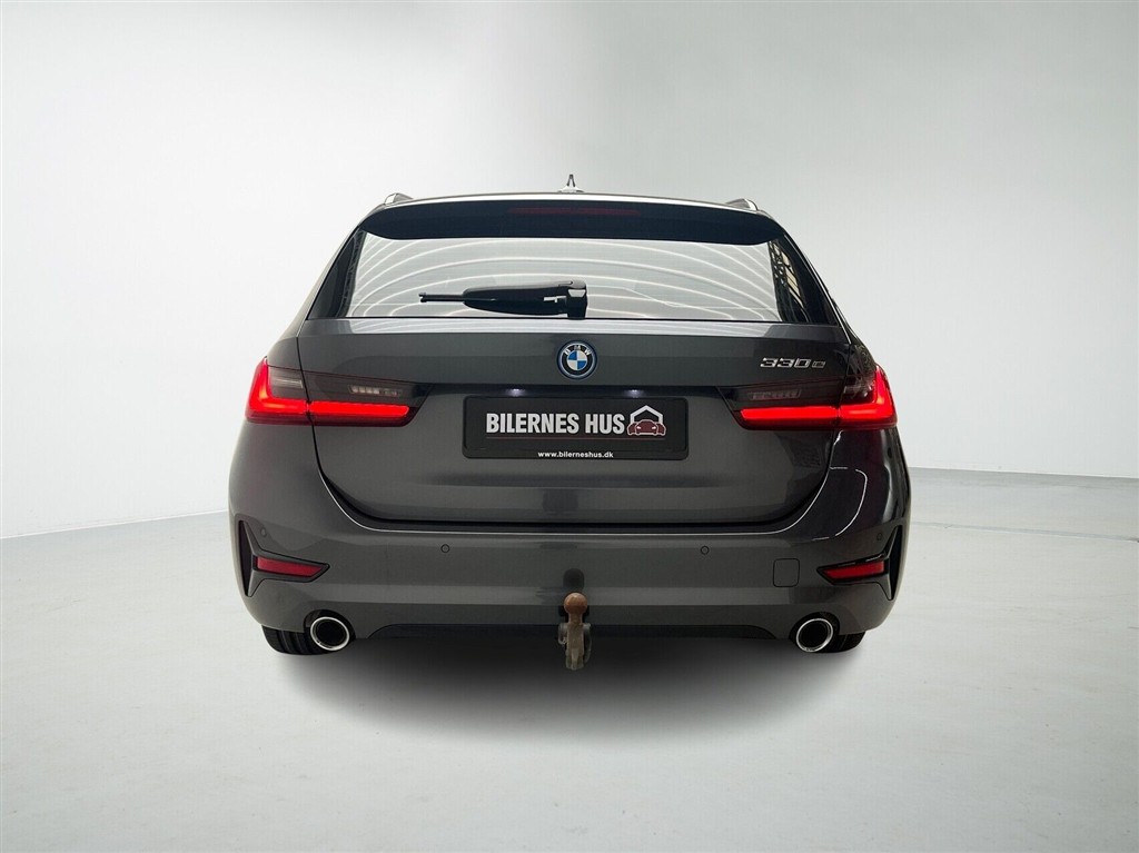 BMW 330e Touring 2,0 Plugin-hybrid Sport Line Steptronic 292HK Stc 8g Aut. - Image 7