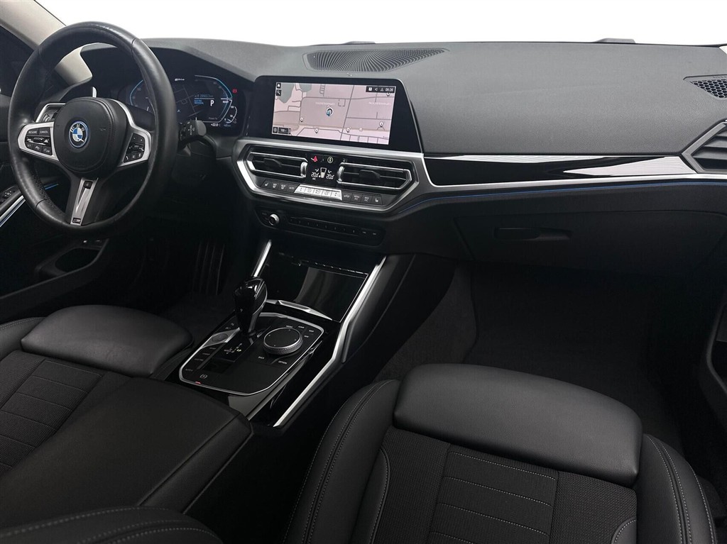 BMW 330e Touring 2,0 Plugin-hybrid Sport Line Steptronic 292HK Stc 8g Aut. - Image 10