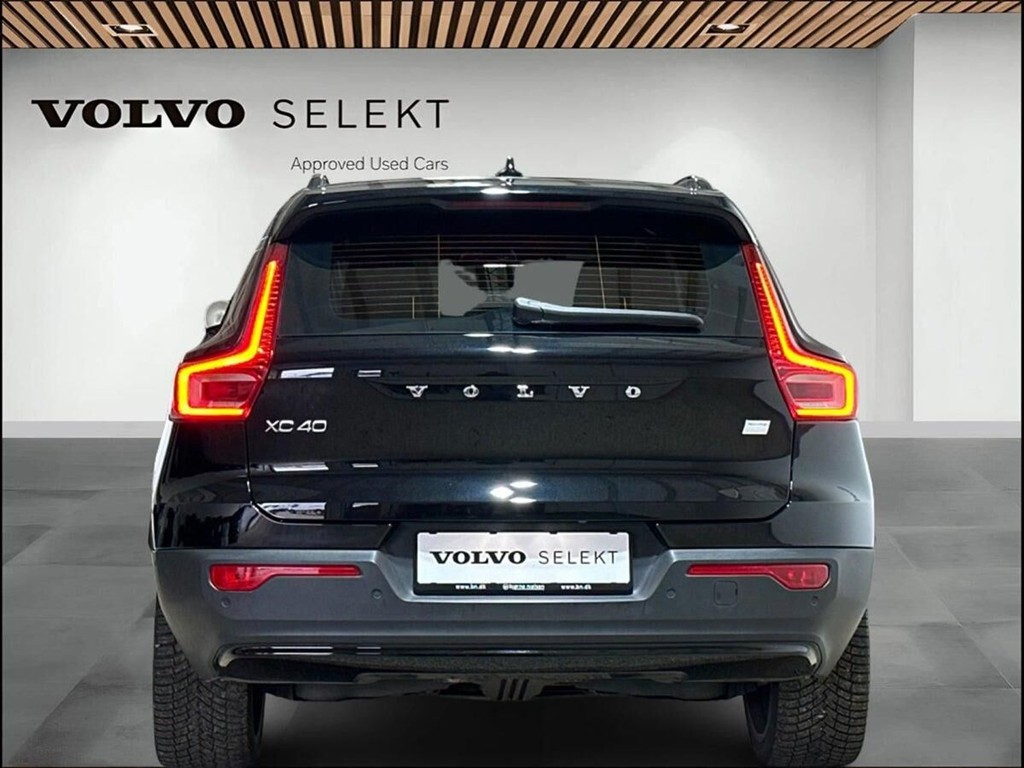 Volvo XC40 Recharge Extended Range Ultimate 252HK 5d Aut. - Image 14