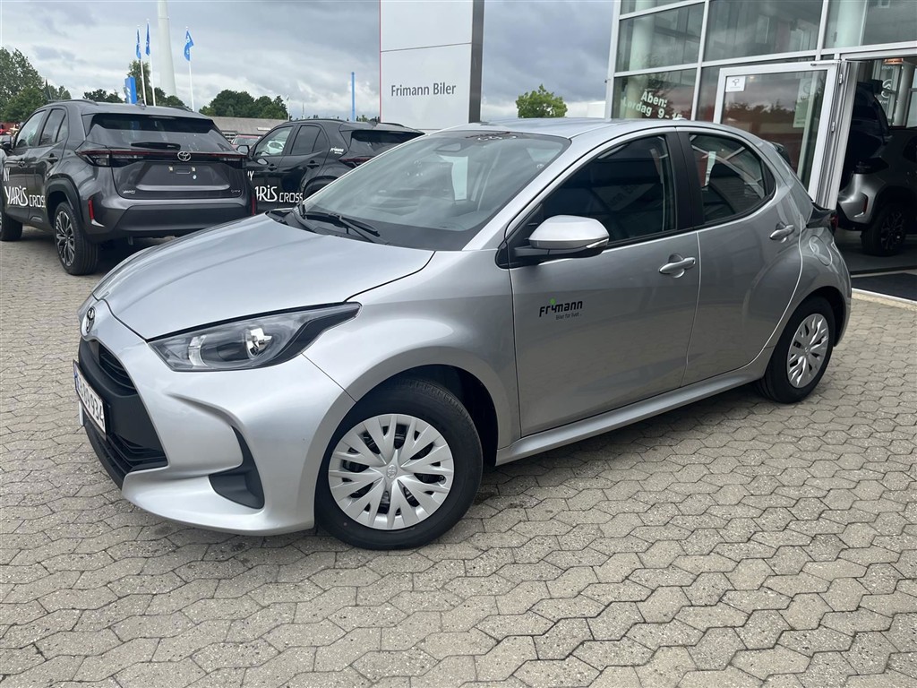 Toyota Yaris 1,5 Hybrid Essential 116HK 5d Trinl. Gear - Image 2