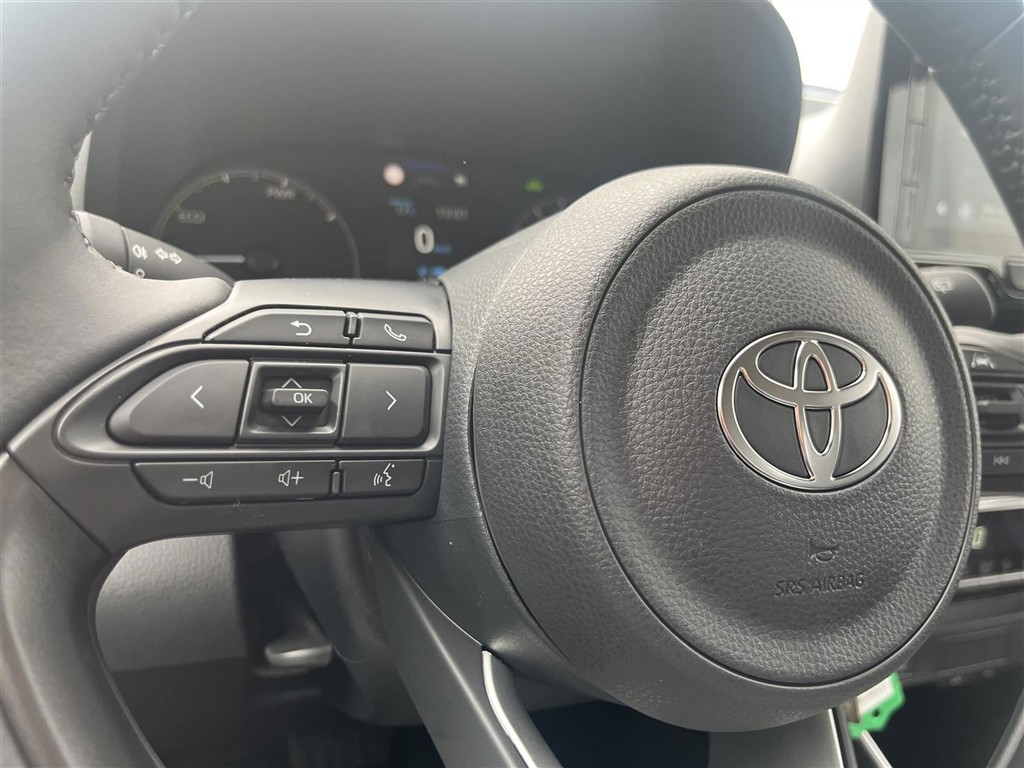Toyota Yaris 1,5 Hybrid Essential 116HK 5d Trinl. Gear - Image 9