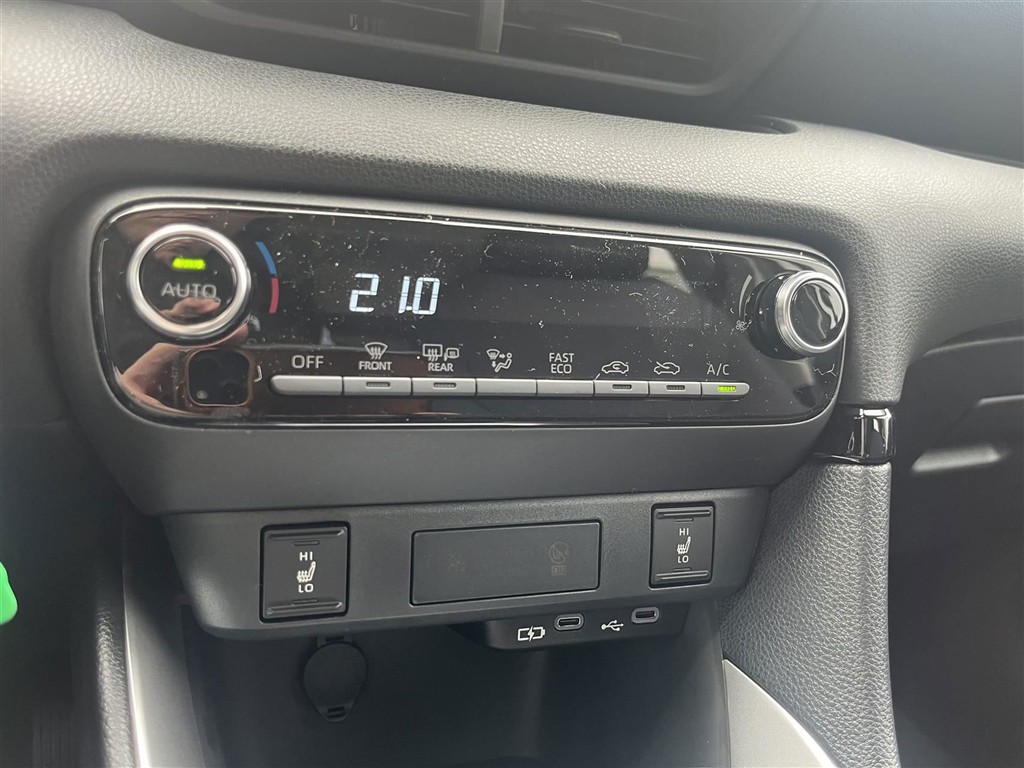 Toyota Yaris 1,5 Hybrid Essential 116HK 5d Trinl. Gear - Image 11