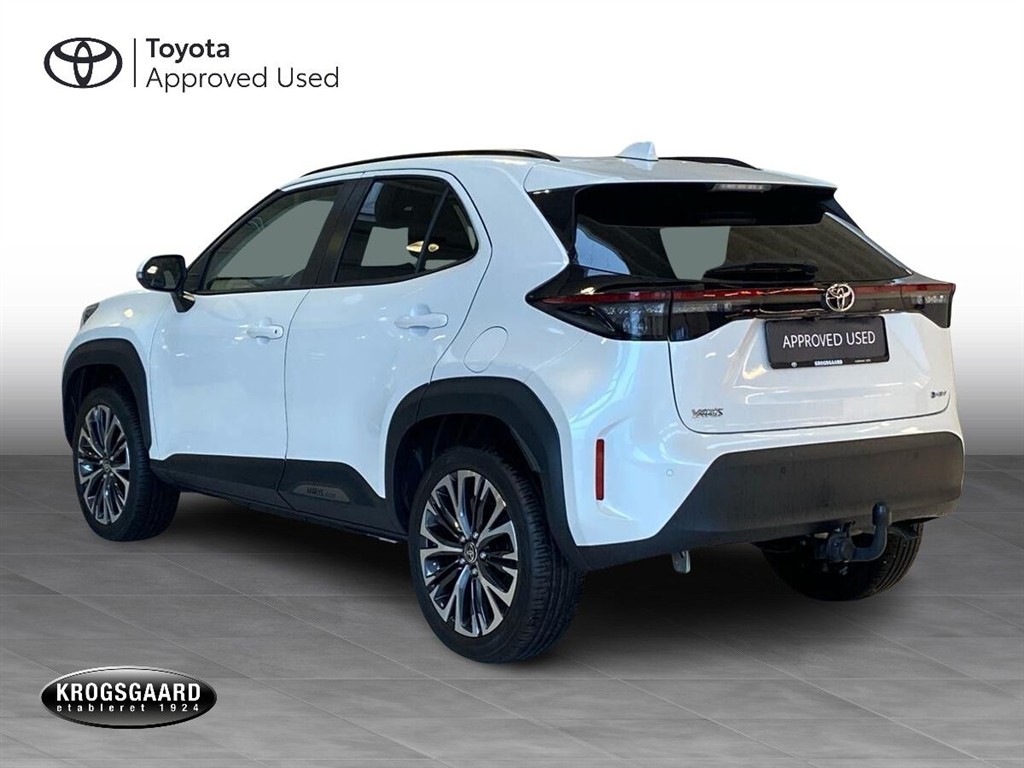 Toyota Yaris Cross 1,5 Hybrid Elegant 130HK 5d Aut. - Image 3