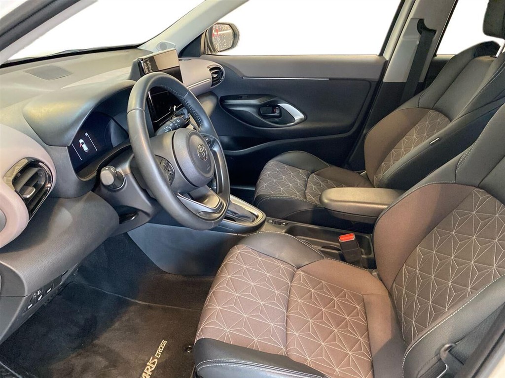Toyota Yaris Cross 1,5 Hybrid Elegant 130HK 5d Aut. - Image 18