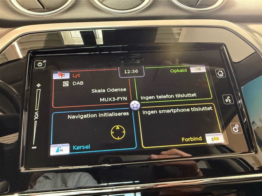Suzuki Vitara 1,5 Hybrid Active AGS 102HK 5d 6g Aut. - Image 7