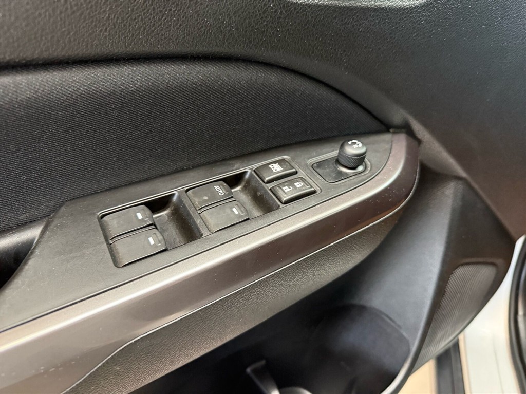Suzuki Vitara 1,5 Hybrid Active AGS 102HK 5d 6g Aut. - Image 13