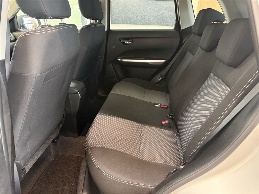Suzuki Vitara 1,5 Hybrid Active AGS 102HK 5d 6g Aut. - Image 15