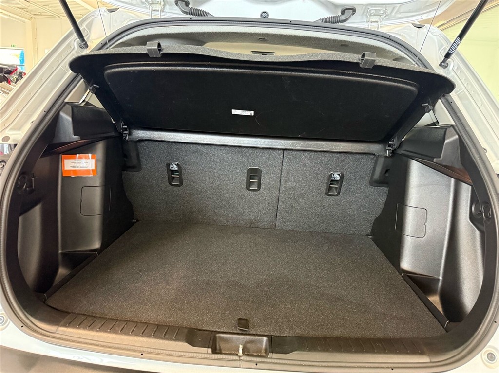 Suzuki Vitara 1,5 Hybrid Active AGS 102HK 5d 6g Aut. - Image 16