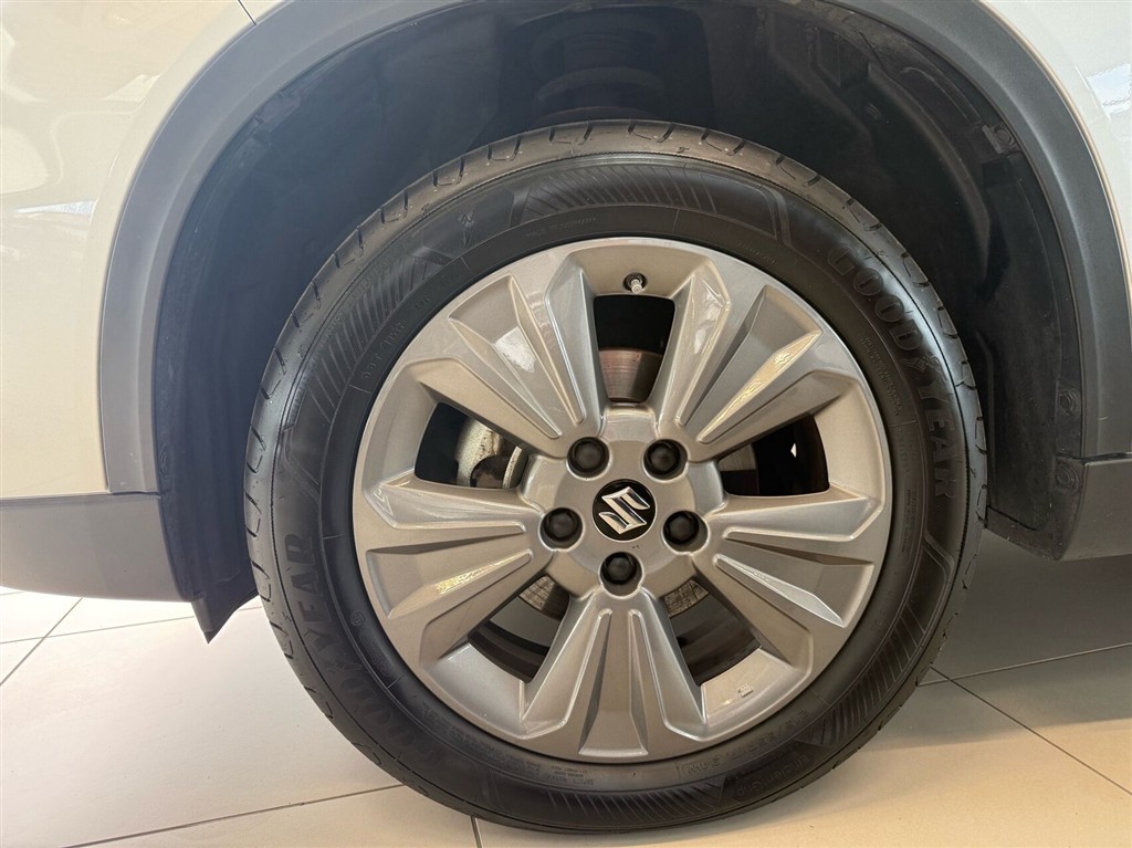 Suzuki Vitara 1,5 Hybrid Active AGS 102HK 5d 6g Aut. - Image 17