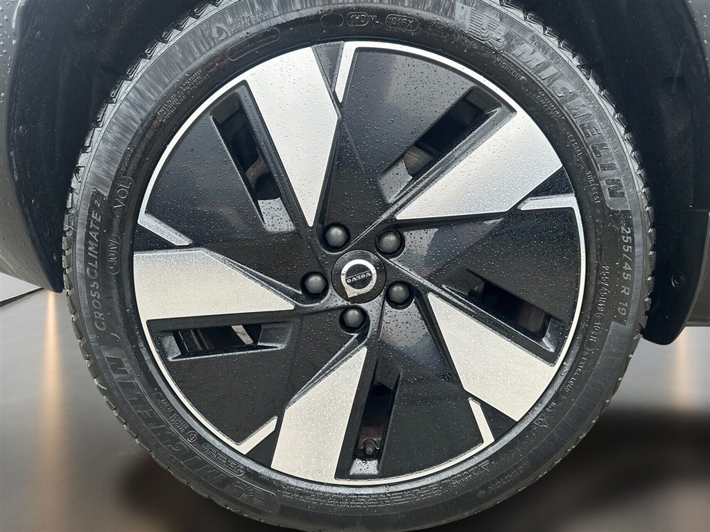 Volvo C40 Recharge Extended Range Plus 252HK 5d Aut. - Image 6
